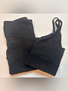 Old Navy PowerSoft Ribbed Sports Bra & Leggings Set Black Size S